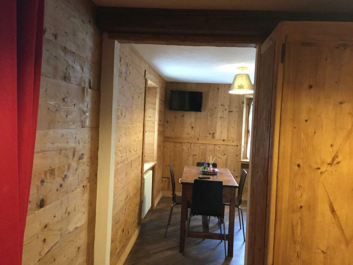 Maison D'Antan Alloggio Ad Uso Turistico Vda Charvensod N 0022 อาออสตา ภายนอก รูปภาพ